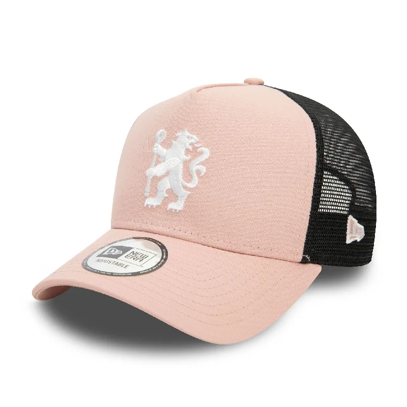 Chelsea FC Lion Crest Seasonal Colour Pastel Pink 9FORTY E-Frame Adjustable Trucker Cap