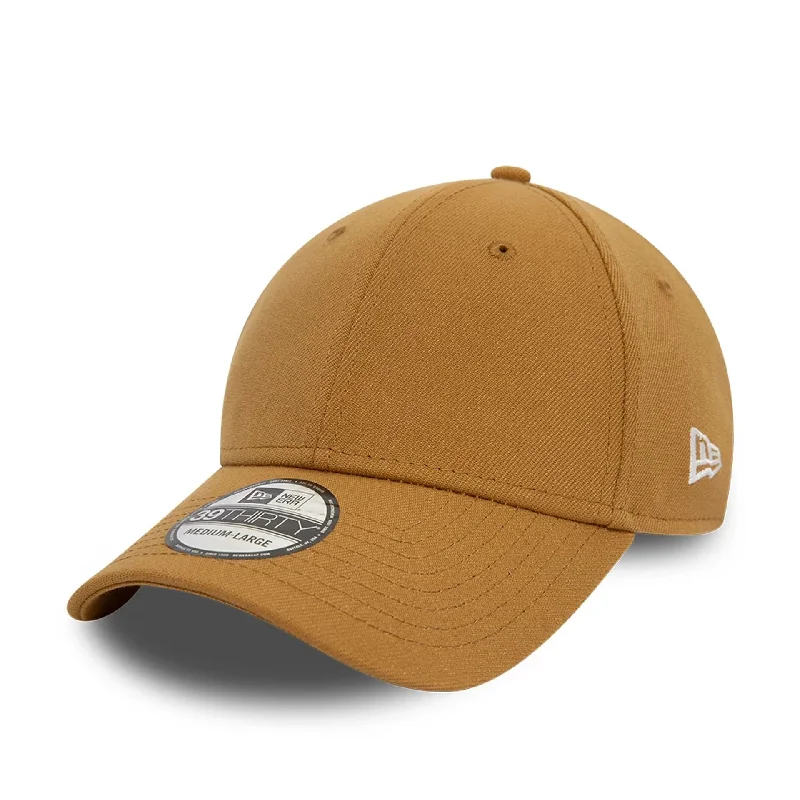 New Era Flagged Essential Beige 39THIRTY Stretch Fit Cap