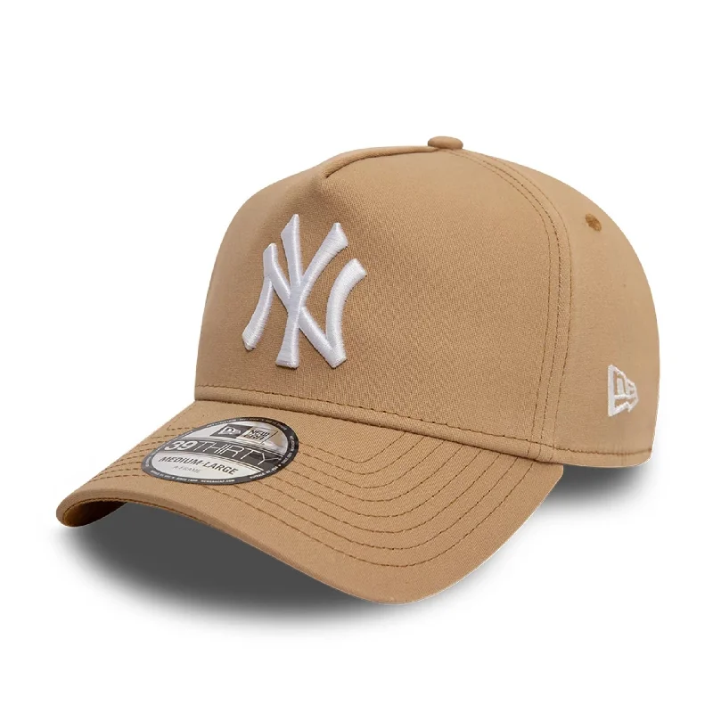 New York Yankees League Essential Beige 39THIRTY A-Frame Stretch Fit Cap