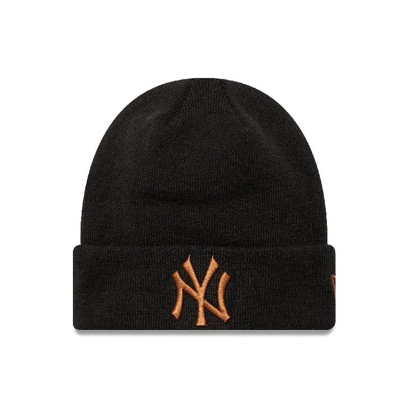 New York Yankees League Essential Black Cuff Knit Beanie Hat