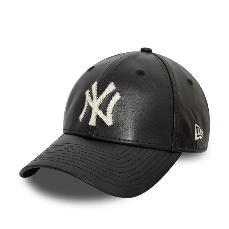 New York Yankees Leather Black 9FORTY Adjustable Cap