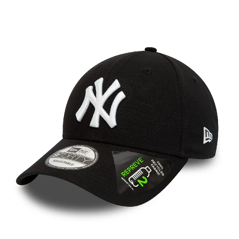 New York Yankees Repreve League Essential Black 9FORTY Adjustable Cap