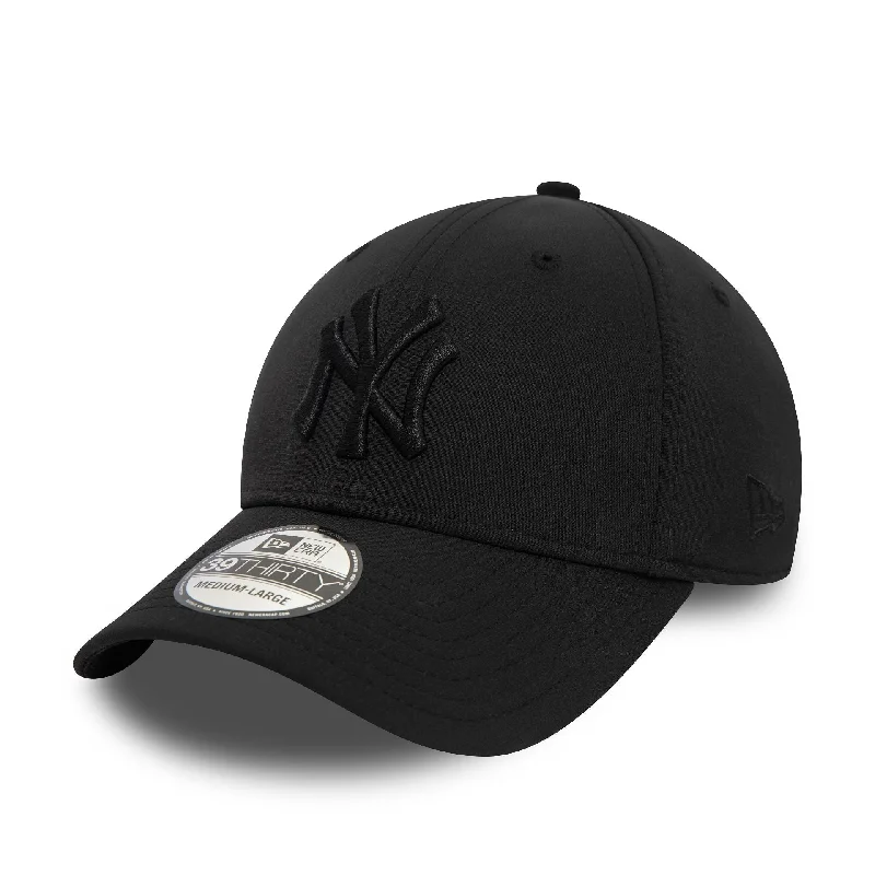 New York Yankees Stretch Nylon Black 39THIRTY Stretch Fit Cap