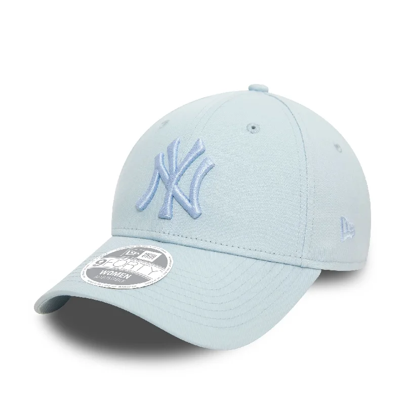 New York Yankees Womens League Essential Pastel Blue 9FORTY Adjustable Cap