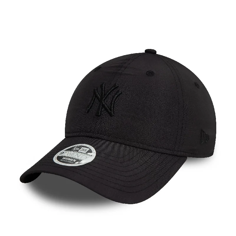 New York Yankees Womens Nylon Black 9TWENTY Adjustable Cap