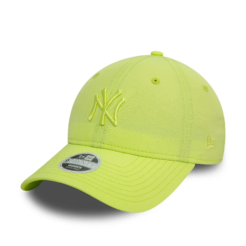 New York Yankees Womens Nylon Pastel Green 9TWENTY Adjustable Cap