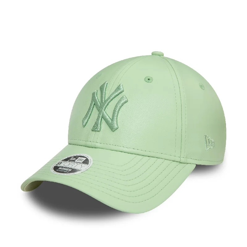 New York Yankees Womens Pu Leather Green 9FORTY Adjustable Cap