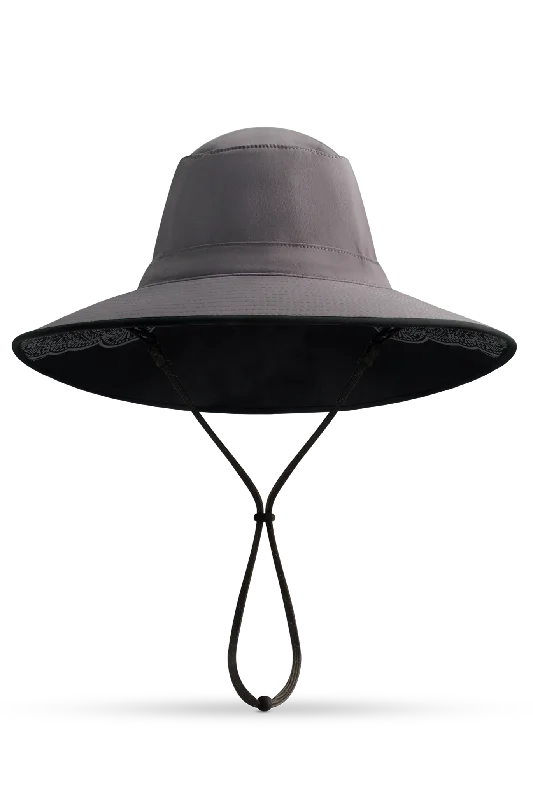 Etta Sun Catcher Hat| Carbon/Black Travel Medallion