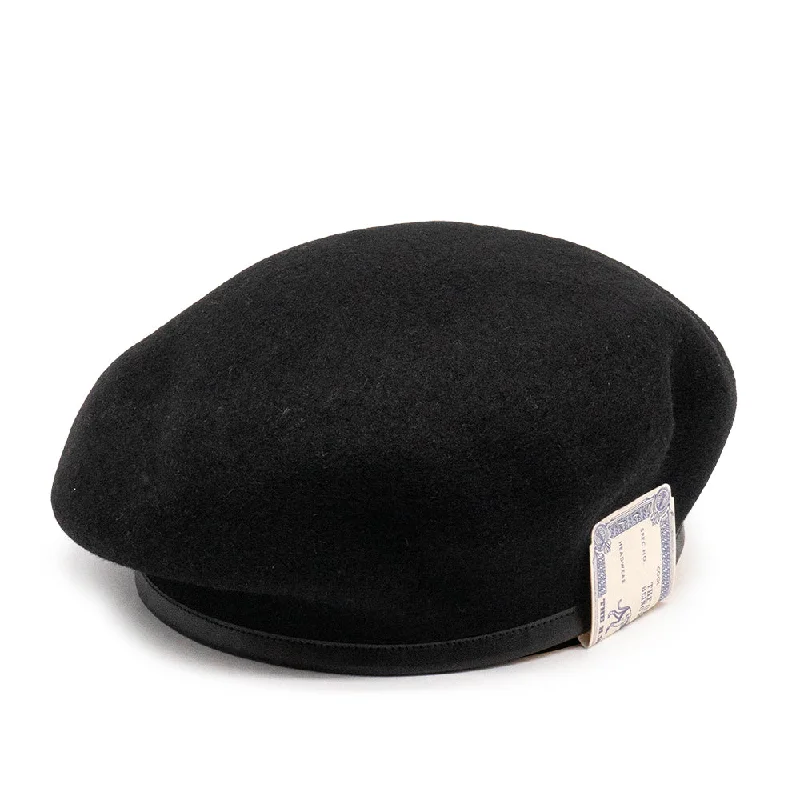 LEATHER BERET 63